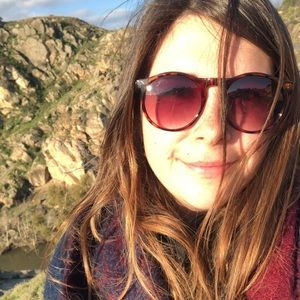 Meet your Posher, Helena